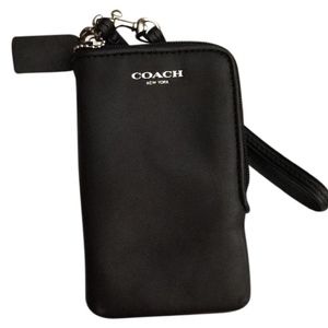 NEVER USED with tags Coach leather wristlet